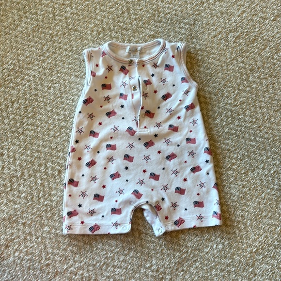 KISSY KISSY 0-3 month flag romper - Picture 1 of 4